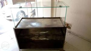 Steel counter in good condition