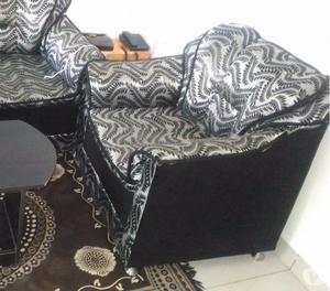 3 month used sofa set Indore