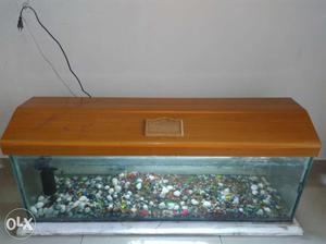 4 ft length, 1 ft width, 1.5 ft height fish