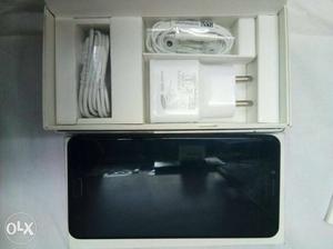 Brand new condition Samsung galaxy c9 pro available with