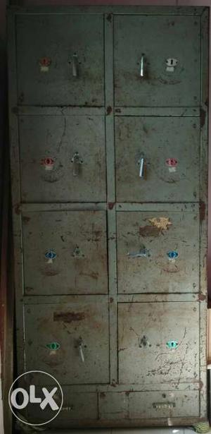 Cupboard with 10 lockers