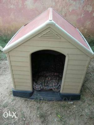 DOG HOUSE for outdoor use, weather proof made of