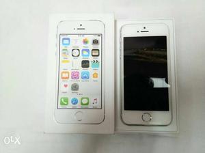 Fresh Apple iPhone 5s 16gb available with apple warranty