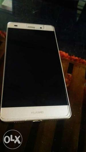 Huawei P8 lite Warranty remaining Full box 6mnth