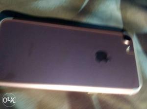 I phone 7 in rose gold colour, brand new