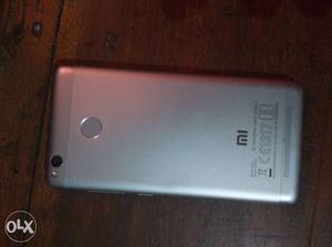 Redmi 3s prime 10mnths old like brand new phone