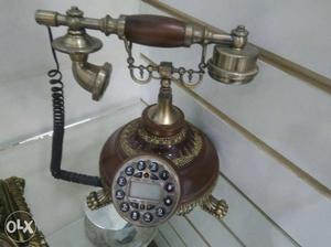 Vintage telephone in excellent condition look