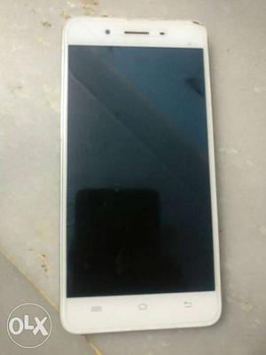 Vivo  mobile phone for urgent sale...look