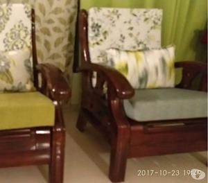 Wooden sofa set with brand new cushions in great condition
