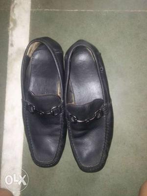 8 no. Clarks black pure leather shoes.