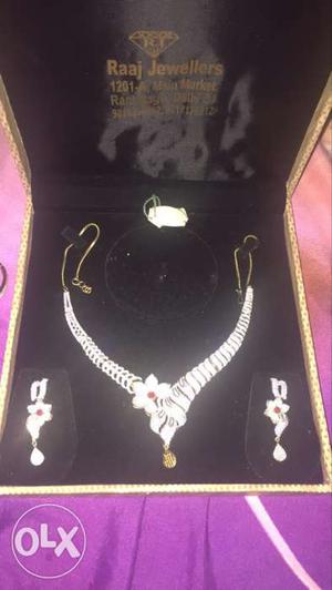 American diamond set with ruby in neck set and