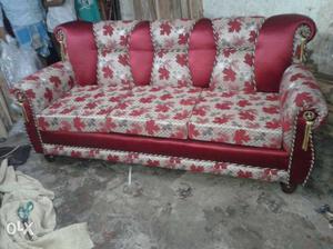 Beige And Red Floral 3-seat Sofa