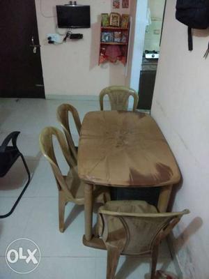 Dinning Table With 4 Chairs in new condition