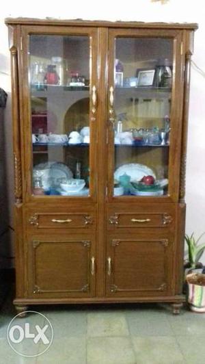 Hello friends, here i want to sell my cabinet