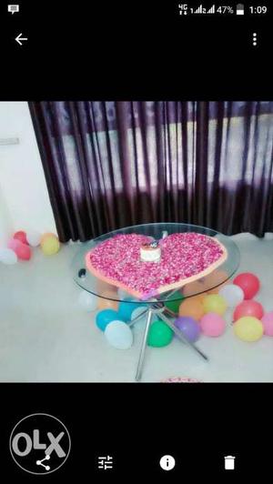 Pink And Brown Heart Table Decor Screenshot