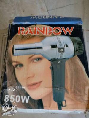 Rainbow brand company Hair Straightener in Good