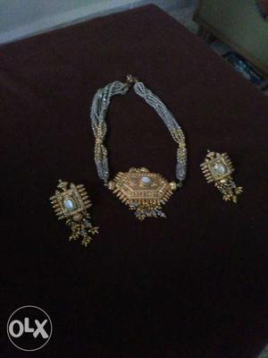 Silver-colored-and-gold-colored Necklace With Earrings Set