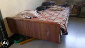 Single bed cot- 3"6", made of teak wood and