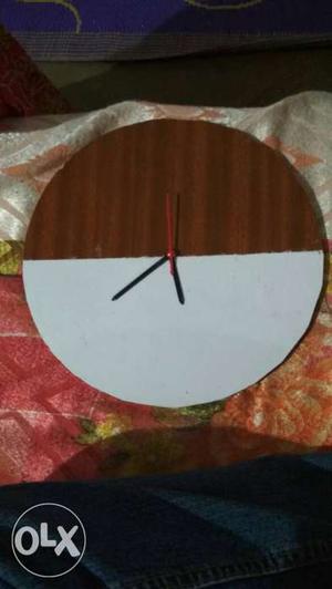 Wooden Round White And Brown Clock
