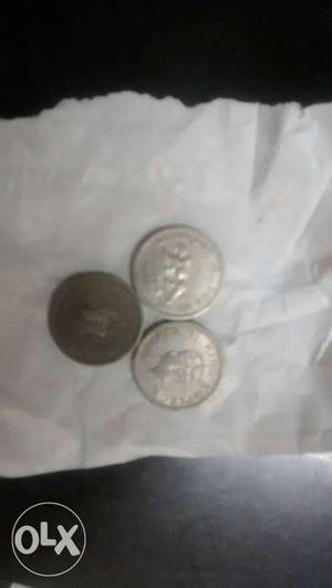 3 coins of 1 rupee of  with an image of George