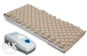 Anti decubitus air pump and mattress system |
