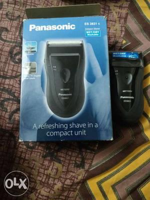 Black Panasonic ES Cordless Shaver