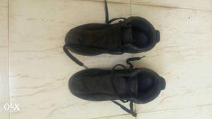 Black shoes size: 7/8. LUGZ Brand. Bought in US.