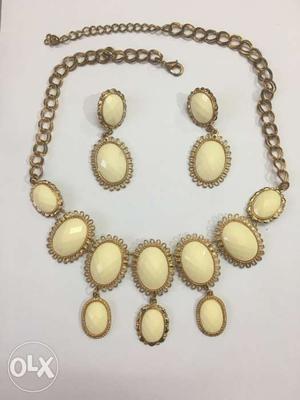 Cream Beaded Fashion Necklace