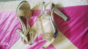 Golden high heels only one time wear in marriage