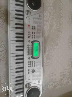 Great Musical Keyboard with COVER