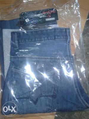 I want sell jeans paint and shirt above mention