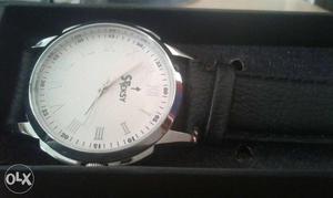 It is new watch not used anytime if u want to buy