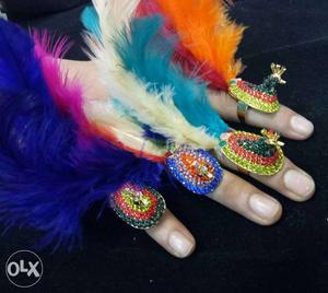 Multicolored artificial Feather Rings