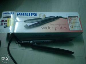 Women's Black Philips Wider Plates With Box