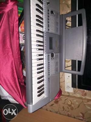 Yamaha keyboard psrI425