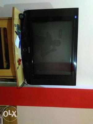 28 inches Samsung crt tv in good condition