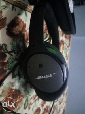 BOSE Quiet Comfort 25 for sale. 3 weeks old.