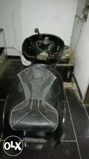 Black Leather Shampoo Chair