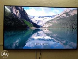Full HD Picture Quality 50" Smart Samsung Panel Led
