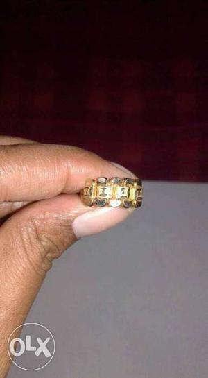 Gold 22c ring 10 grms