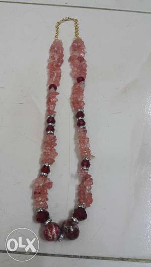 Imported pink uncut crystal necklace