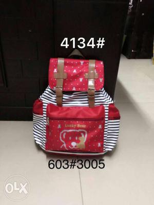 Latest style college bags at very reasonable