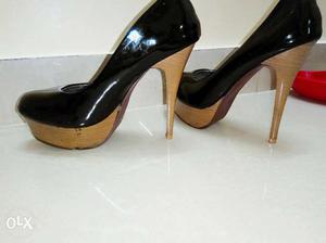 Platform heals heel size - 5inches, shoes size - 7