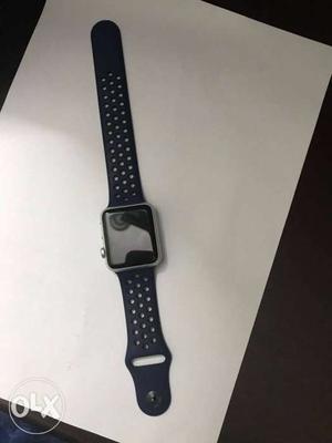 Space Gray Aluminum Case Apple Watch With Black Nike Sport