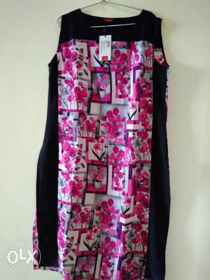 W brand black and pink kurti in XL size