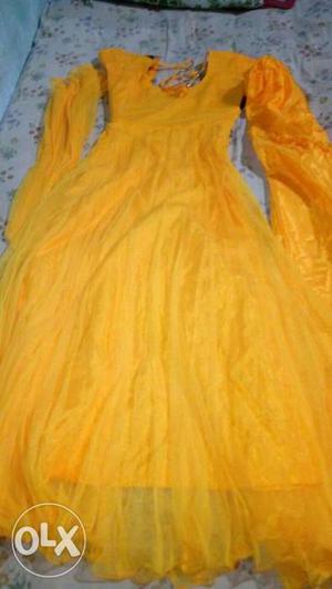 Women's Yellow Long-sleeved Maxi Dress
