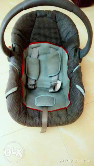 Baby Seater in Grey & Red (Car Seat Carrier)