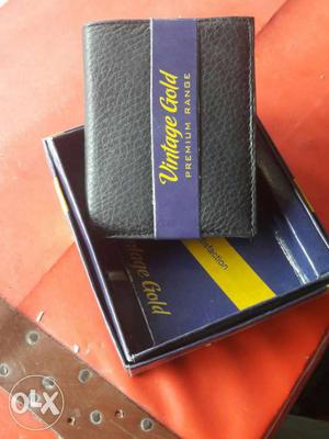Black Vintage Gold Leather Bi-fold Wallet With Box