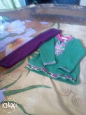 Green Long-sleeve Top And Purple Pants