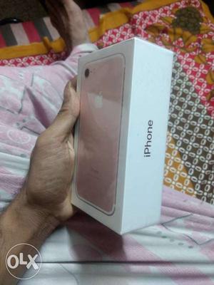 IPhone 7 32GB Rose gold... Sealed pack...